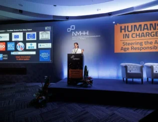 Erdélyi Olivia nemzetközileg elismert MI-etikai és -szakpolitikai szakértő előadást tart a Humans in Charge MI-konferencián Budapesten 2023. október 2-án.